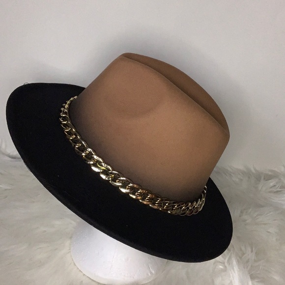Stylish Tan and Black Fedora with Gold Chain - Picture 3 of 9